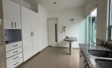 CASA EN RENTA PARQUE LA CASTELLANA, LOMAS DE ANGELOPOLIS II