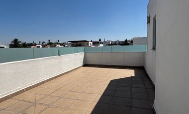 CASA EN RENTA PARQUE LA CASTELLANA, LOMAS DE ANGELOPOLIS II