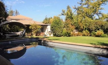 Casa en Arriendo en Camino Otoñal- Camino el Alba