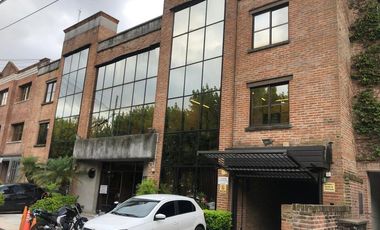 Oficina en San Isidro - Oportunidad!