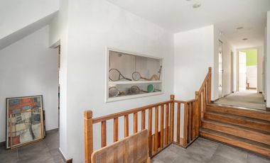 CASA EN VENTA EN LAS LOMAS DE SAN ISIDRO CON GRAN TERRENO