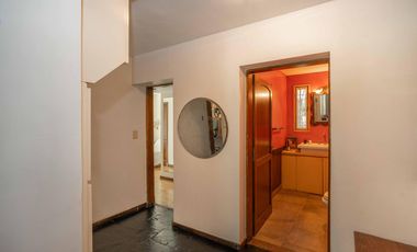 CASA EN VENTA EN LAS LOMAS DE SAN ISIDRO CON GRAN TERRENO
