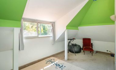 CASA EN VENTA EN LAS LOMAS DE SAN ISIDRO CON GRAN TERRENO