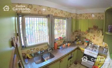 Gran Chalet Ideal Vivienda Multifamiliar + Profesional en Exc Sector
