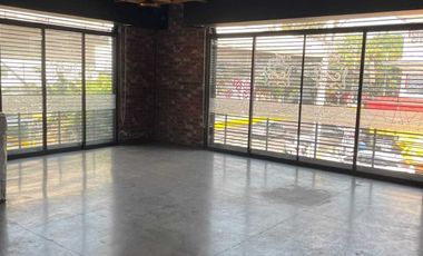 RENTA DE EDIFICIO 3 PISOS, DE PREFERENCIA PARA FRANQUICIAS