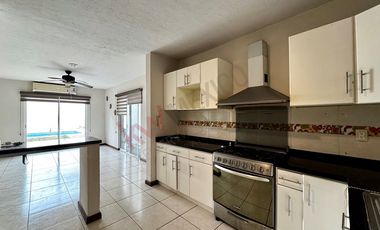 Casa con alberca en RENTA en Residencial ARBOLADA (Muy cerca de libramiento norte).