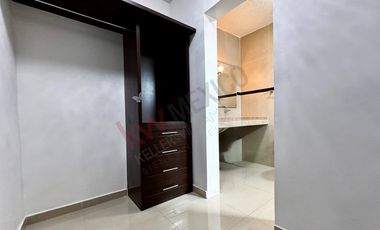 Casa AMUEBLADA con alberca en RENTA en Residencial 