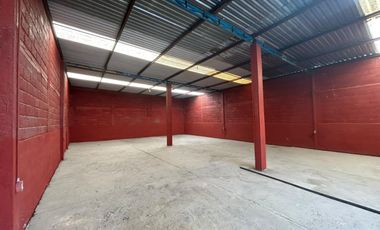 Bodega comercial para almacenaje y distribución con seguridad 24/7