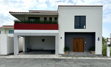 Casa en Fraccionamiento El Sendero Residencial