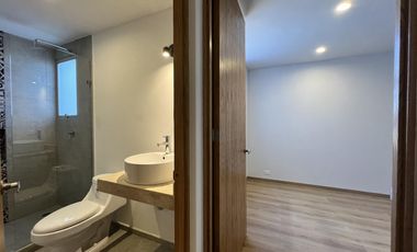 Moderna Casa en  Renta en Fraccionamiento con Alberca Zona Cuautlancingo