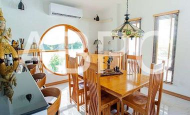 1.78 Rai Lot & Newer 3 Bed 2 Bath House in Buriram