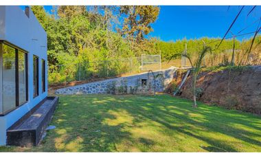 CASA EN RENTA EN ACATITLN, VALLE DE BRAVO