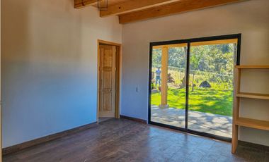 CASA EN RENTA EN ACATITLN, VALLE DE BRAVO
