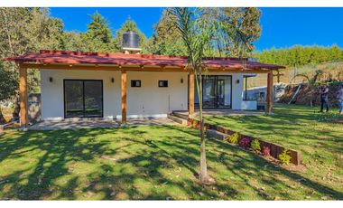 CASA EN RENTA EN ACATITLN, VALLE DE BRAVO