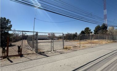 Terreno con malla a metros de la Avenida Tecnologico. Juárez Chih.