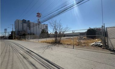 Terreno con malla a metros de la Avenida Tecnologico. Juárez Chih.