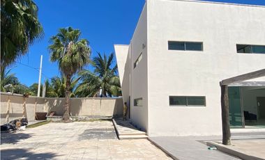 Casa en venta para remodelar a dos cuadras de la Playa de Chicxulub Progreso , Mérida