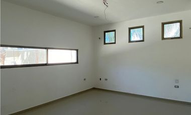 Casa en venta para remodelar a dos cuadras de la Playa de Chicxulub Progreso , Mérida