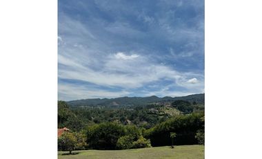 HERMOSO LOTE EN VENTA EN FIZEBAD EL RETIRO