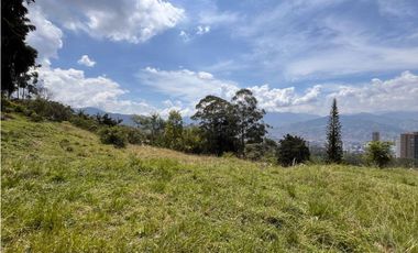 HERMOSO LOTE INDEPENDIENTE CON VISTA A LA CIUDAD EN VENTA  LOS BALSOS