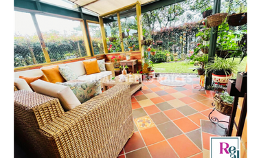 Hermosa Casa Unifamiliar con Amplios Espacios.