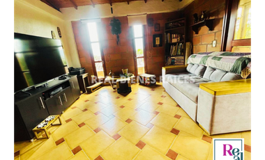 Hermosa Casa Unifamiliar con Amplios Espacios.