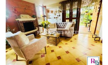 Hermosa Casa Unifamiliar con Amplios Espacios.