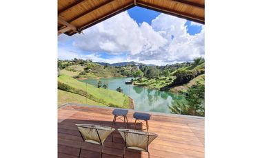 Hermosa casa en venta ubicada en Guatapé
