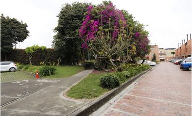 SE ARRIENDA HERMOSA CASA EN CHA CONJUNTO LAS QUINTAS DEL PARQUE
