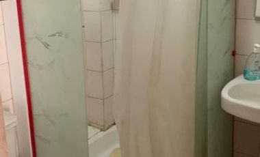 Acogedora Casa de tres pisos, uso comercial