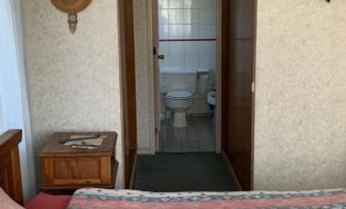 Acogedora Casa de tres pisos, uso comercial