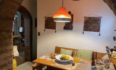 Gran Propiedad en Reñaca, Casa y 4 departamentos independientes.