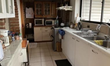 Gran Propiedad en Reñaca, Casa y 4 departamentos independientes.