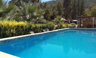 Parcela de agrado, hermoso centro recreacional.