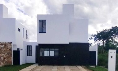 Casa Ámbar en Venta en Privada Tágora, Conkal