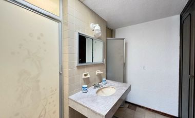 Casa en Venta en Xochimilco Jardines del Sur 3 Recámaras 3 Estacionamientos Serv