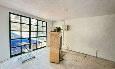 Casa en Venta en Xochimilco Jardines del Sur 3 Recámaras 3 Estacionamientos Serv