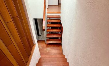 Casa en Venta en Xochimilco Jardines del Sur 3 Recámaras 3 Estacionamientos Serv