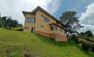 FINCA EN ARRIENDO UBICADA EN GUARNE SECTOR VEREDA ALTAVISTA