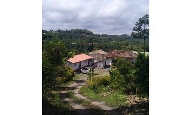 Se vende espectacular finca en Filandia