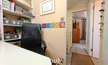 LINDA CASA, LLEGAR Y HABITAR FRENTE A PLAZA MUY FAMILIAR