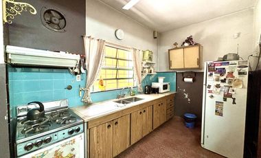 Oportunidad!Casa a reciclar en la mejor zona del Golf