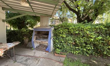 Oportunidad!Casa a reciclar en la mejor zona del Golf