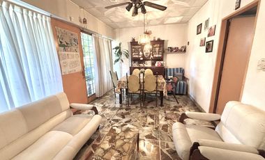 Oportunidad!Casa a reciclar en la mejor zona del Golf