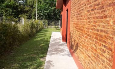 Casa Quinta en La Plata - Pileta y Parrilla, 2 Dormitorios