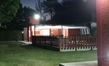 Casa Quinta en La Plata - Pileta y Parrilla, 2 Dormitorios