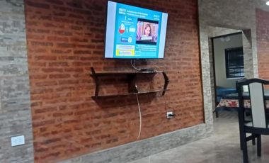 Casa Quinta en La Plata - Pileta y Parrilla, 2 Dormitorios