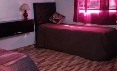 Casa Quinta en La Plata - Pileta y Parrilla, 2 Dormitorios