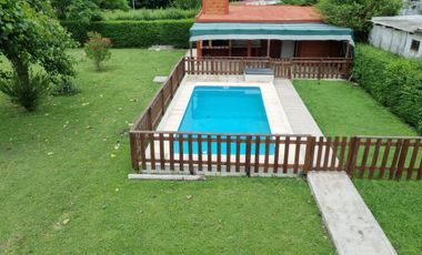 Casa Quinta en La Plata - Pileta y Parrilla, 2 Dormitorios