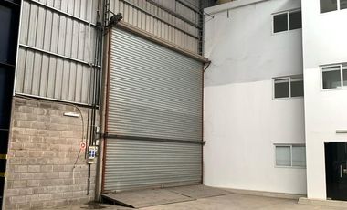 Depósito en Alquiler de 2000 m2 en Benavidez